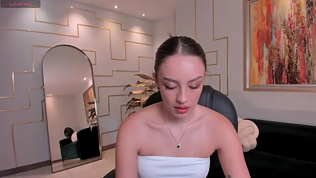 Snapshot of KaiaFerreira chatting on November 24, 2025, 2:28 pm KaiaFerreira online show from November 24, 2025, 2:28 pm