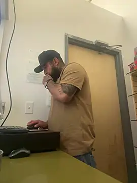 Snapshot of jr91esl chatting on February 3, 2025, 1:41 am jr91esl online show from February 3, 2025, 1:41 am