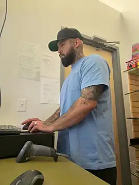 Snapshot of jr91esl chatting on February 5, 2025, 2:29 am jr91esl online show from February 5, 2025, 2:29 am