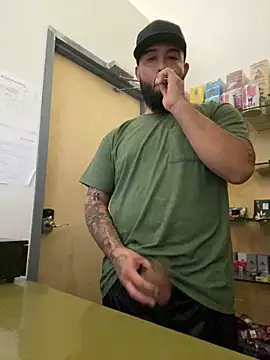 Snapshot of jr91esl chatting on February 28, 2025, 7:37 am jr91esl online show from February 28, 2025, 7:37 am