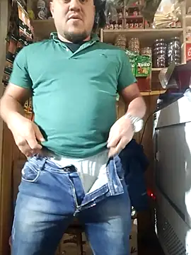 TheBriiaand30 online show from October 5, 2025, 2:26 pm