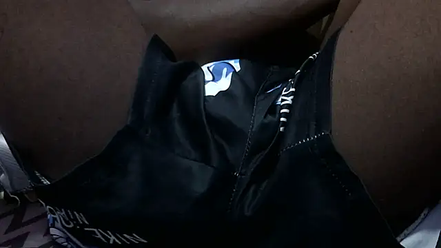 Snapshot of kingmaestro_ chatting on February 24, 2026, 9:02 pm kingmaestro online show from February 24, 2026, 9:02 pm