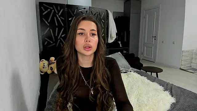 SuraMune online show from December 14, 2024, 4:20 pm