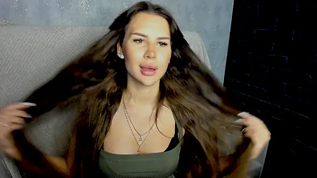 Snapshot of SuraMune chatting on February 17, 2026, 8:15 pm SuraMune online show from February 17, 2026, 8:15 pm