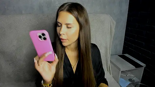 Snapshot of SuraMune chatting on March 10, 2026, 3:39 pm SuraMune online show from March 10, 2026, 3:39 pm