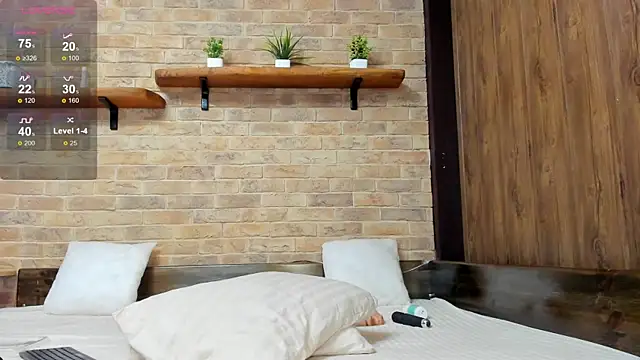 Snapshot of Lizzyvixxx chatting on January 28, 2025, 12:11 pm Lizzyvixxx online show from January 28, 2025, 12:11 pm