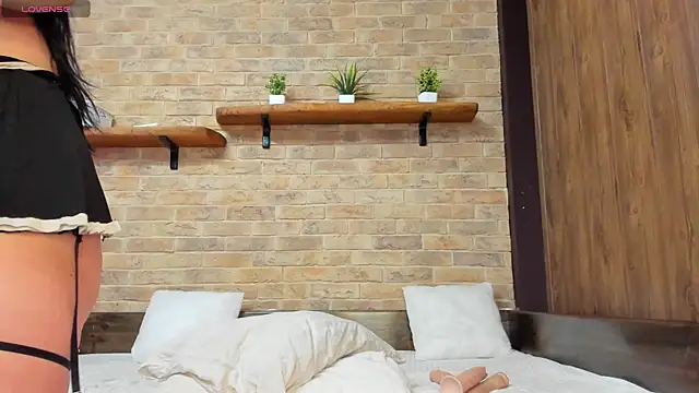 Snapshot of Lizzyvixxx chatting on February 19, 2025, 1:28 pm Lizzyvixxx online show from February 19, 2025, 1:28 pm