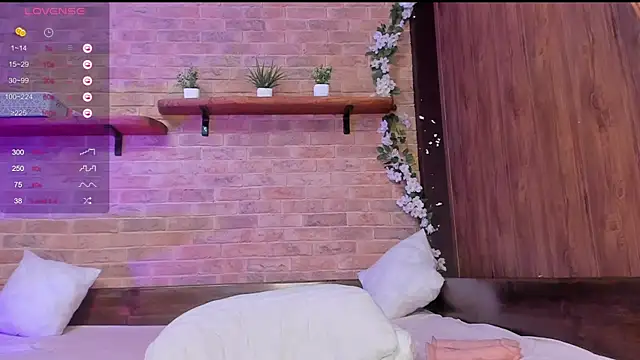 Snapshot of Lizzyvixxx chatting on September 28, 2025, 8:31 am Lizzyvixxx online show from September 28, 2025, 8:31 am