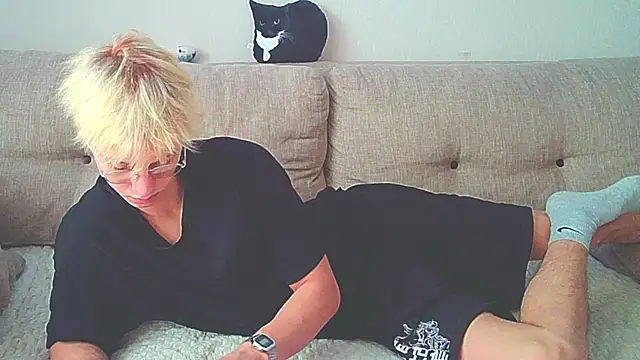 Snapshot of Ostin_meow chatting on December 15, 2024, 8:19 am Ostin meow online show from December 15, 2024, 8:19 am