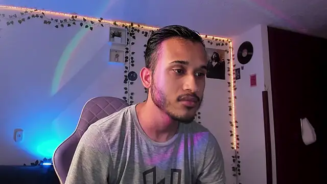 Raf brunette online show from February 3, 2025, 11:20 am