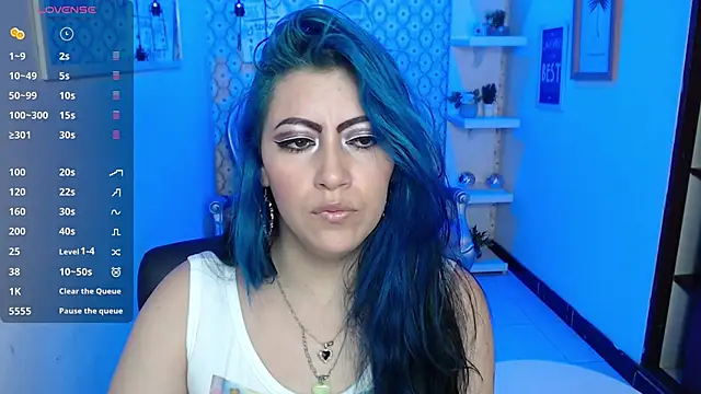 scarleth blue online show from February 7, 2025, 3:12 am