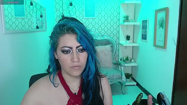 scarleth blue online show from February 28, 2025, 3:04 am