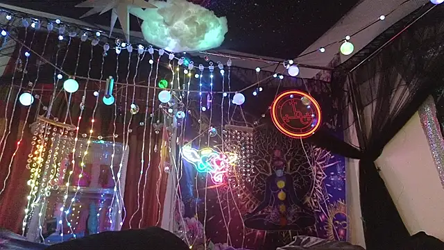 Snapshot of LilithBlackMoon-369 chatting on March 6, 2026, 6:43 am LilithBlackMoon-369 online show from March 6, 2026, 6:43 am