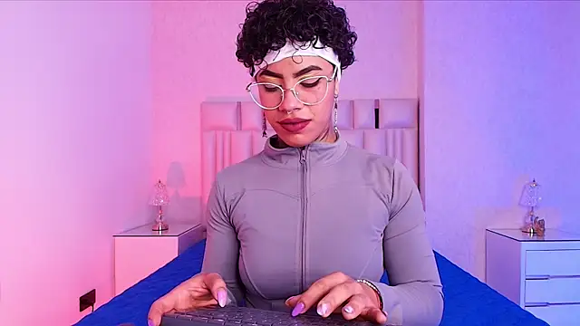 canela oss online show from November 19, 2025, 12:05 pm