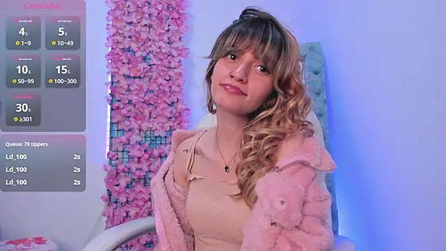 Snapshot of summer_sweet_ chatting on January 8, 2025, 9:21 am summer sweet online show from January 8, 2025, 9:21 am