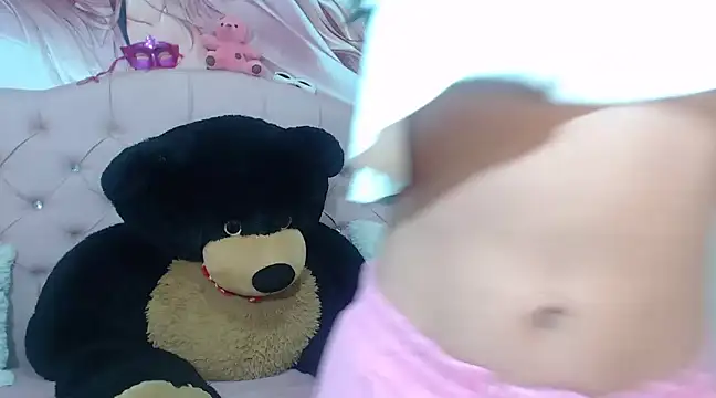 Snapshot of Bonnie-Kim chatting on December 31, 2024, 1:19 pm Bonnie-Kim online show from December 31, 2024, 1:19 pm