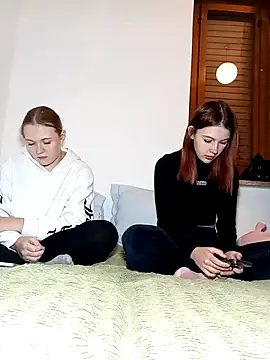 ella grays online show from October 27, 2025, 5:50 pm