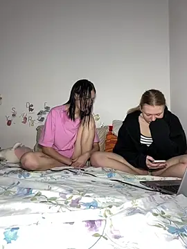 ella grays online show from May 19, 2026, 7:09 pm
