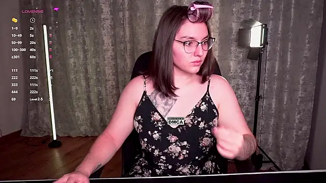 Snapshot of Hoot_owl_cb chatting on February 22, 2026, 5:00 pm Hoot owl cb online show from February 22, 2026, 5:00 pm