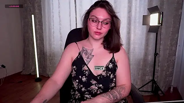 Snapshot of Hoot_owl_cb chatting on March 2, 2026, 12:46 am Hoot owl cb online show from March 2, 2026, 12:46 am