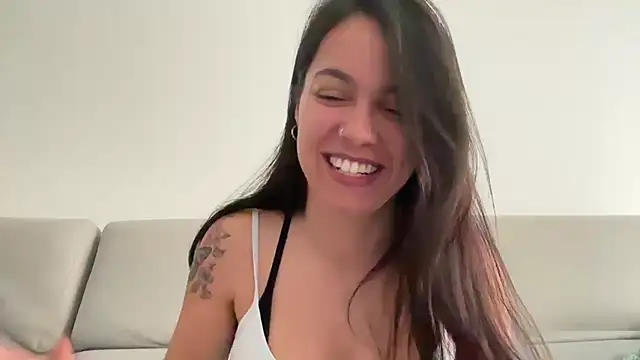 Snapshot of AmaraBella69 chatting on January 13, 2025, 10:14 am AmaraBella69 online show from January 13, 2025, 10:14 am