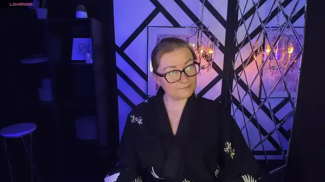 AlexandraKind online show from February 15, 2025, 2:47 am