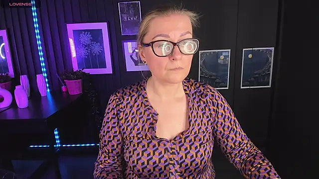 AlexandraKind online show from February 21, 2025, 11:54 pm