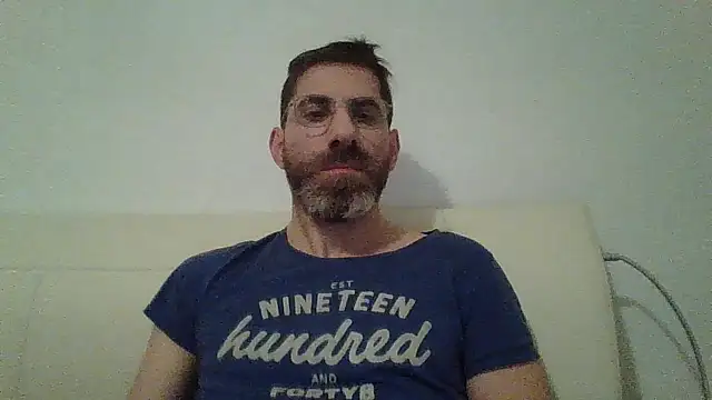 Snapshot of alcatraz009 chatting on January 29, 2025, 3:33 am alcatraz009 online show from January 29, 2025, 3:33 am
