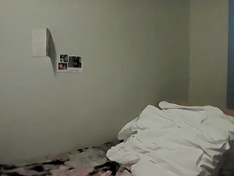 Snapshot of housewife_shantie chatting on March 4, 2026, 7:25 am housewife shantie online show from March 4, 2026, 7:25 am