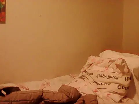 Snapshot of housewife_shantie chatting on March 7, 2026, 7:55 pm housewife shantie online show from March 7, 2026, 7:55 pm