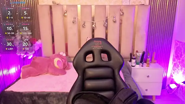 Andy tay1 online show from November 9, 2025, 3:38 am