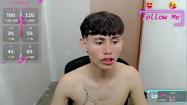 Snapshot of tanjiro_cute chatting on January 10, 2025, 3:29 am tanjiro cute online show from January 10, 2025, 3:29 am