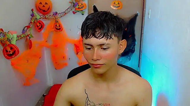 tanjiro cute online show from November 6, 2025, 10:16 am