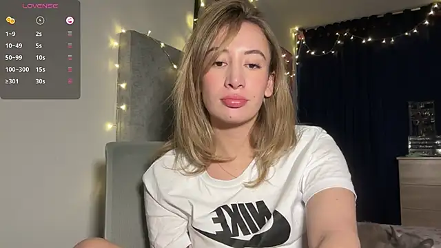 Snapshot of Gabby_cruz_ chatting on January 14, 2025, 5:30 am Gabby cruz online show from January 14, 2025, 5:30 am