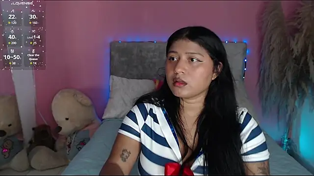 Snapshot of alinakiss chatting on February 7, 2026, 3:32 am alinakiss online show from February 7, 2026, 3:32 am