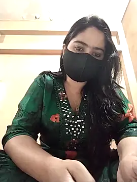 Magical Girl- online show from November 25, 2025, 3:28 am