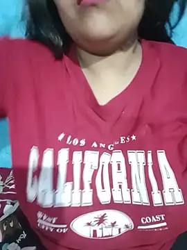 Love-Veronica online show from June 8, 2026, 6:19 pm