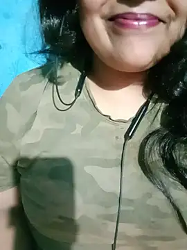 Love-Veronica online show from June 25, 2026, 6:23 pm
