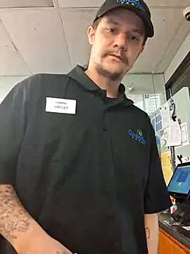 ChuckyyDee online show from January 17, 2026, 6:51 am