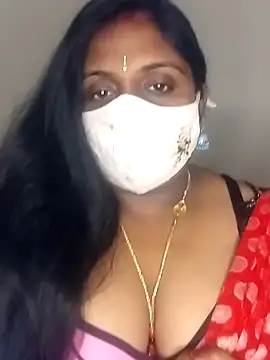 Snapshot of Sexy_Radhikaa chatting on February 15, 2025, 5:50 pm Sexy Radhikaa online show from February 15, 2025, 5:50 pm