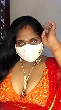 Snapshot of Sexy_Radhikaa chatting on March 17, 2025, 10:17 am Sexy Radhikaa online show from March 17, 2025, 10:17 am