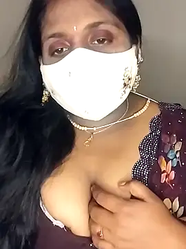 Snapshot of Sexy_Radhikaa chatting on March 17, 2025, 4:22 pm Sexy Radhikaa online show from March 17, 2025, 4:22 pm