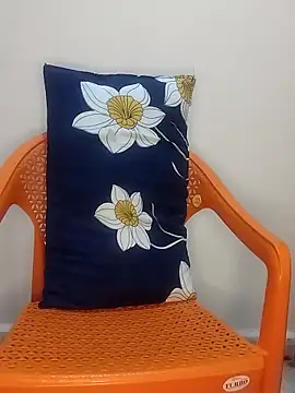 Sexy Radhikaa online show from November 29, 2025, 11:52 pm