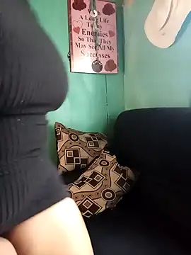Snapshot of curvyloneah75 chatting on February 20, 2025, 6:17 am curvyloneah75 online show from February 20, 2025, 6:17 am