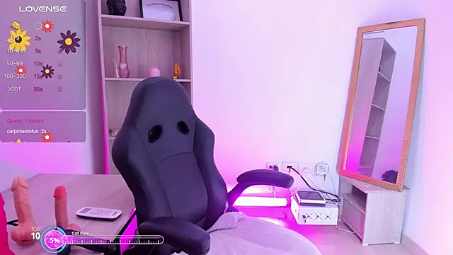 Evangeline johns online show from October 25, 2025, 8:47 pm