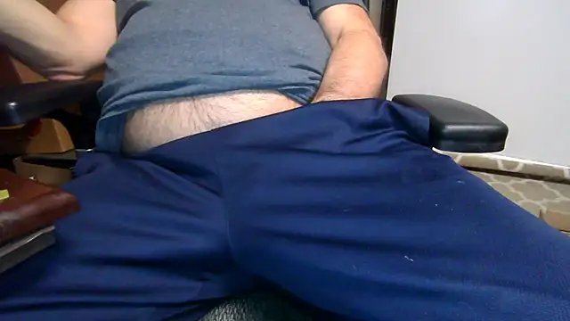 Snapshot of thickdaddy59 chatting on December 5, 2024, 2:31 am thickdaddy59 online show from December 5, 2024, 2:31 am