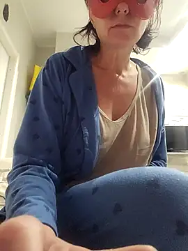 Snapshot of Vagabondainnamorata chatting on November 28, 2025, 4:04 am Vagabondainnamorata online show from November 28, 2025, 4:04 am