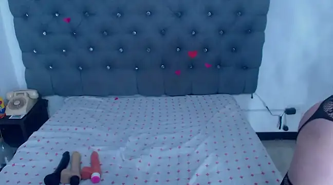 XxMiaSexxyHotxX online show from March 1, 2025, 1:40 pm