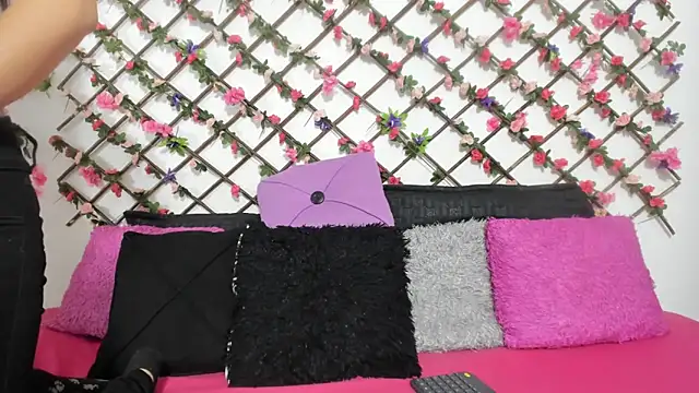 abby eemily online show from March 8, 2025, 12:20 pm