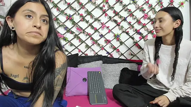 thedream girls online show from March 6, 2025, 7:10 pm